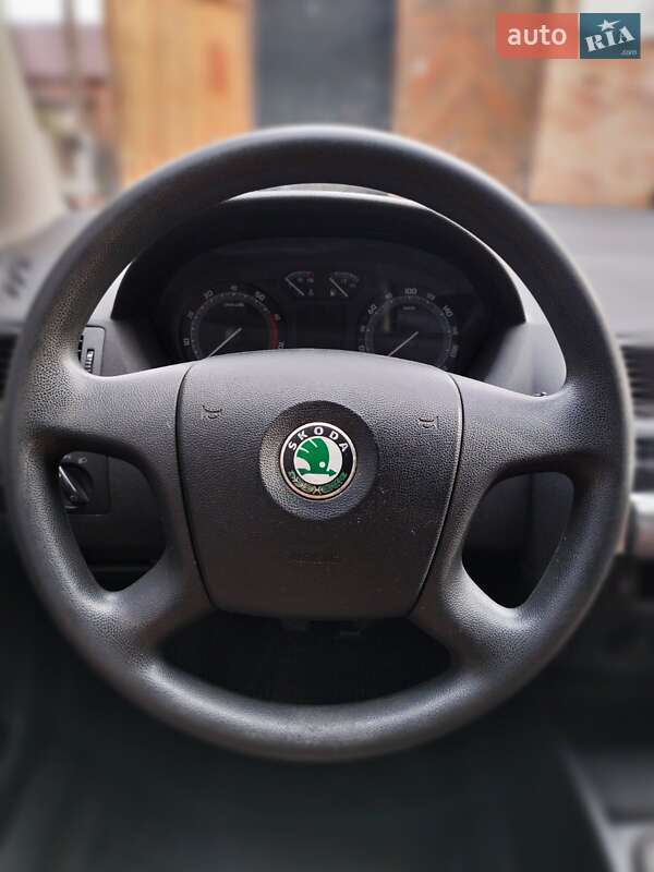 Хетчбек Skoda Fabia 2006 в Сокалі