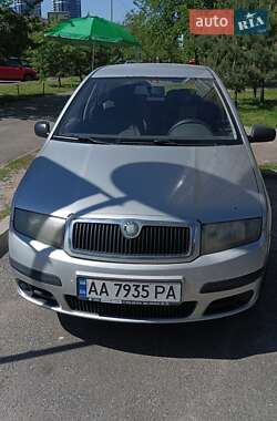 Седан Skoda Fabia 2006 в 
