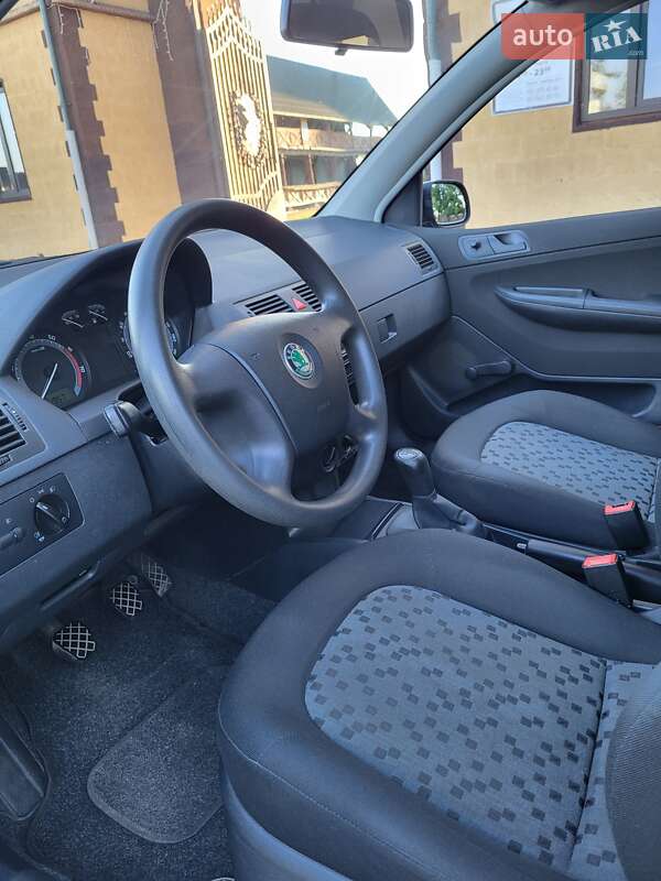 Хетчбек Skoda Fabia 2006 в Чернівцях фото 38 Хетчбек Skoda Fabia 2006 в Чернівцях