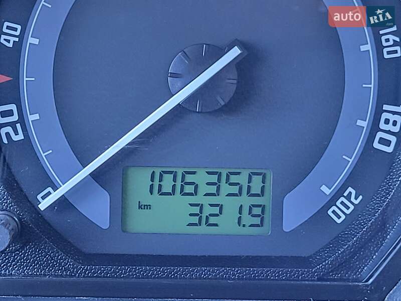 Хетчбек Skoda Fabia 2006 в Чернівцях фото 47 Хетчбек Skoda Fabia 2006 в Чернівцях