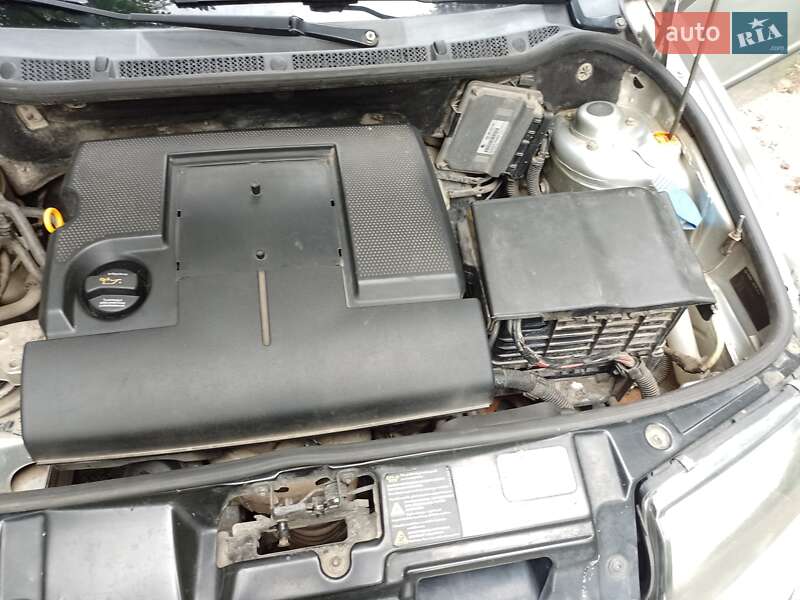 Хэтчбек Skoda Fabia 2005 в Каменке-Бугской