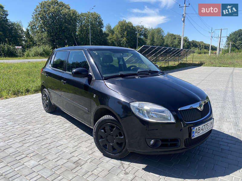 Хетчбек Skoda Fabia 2007 в 