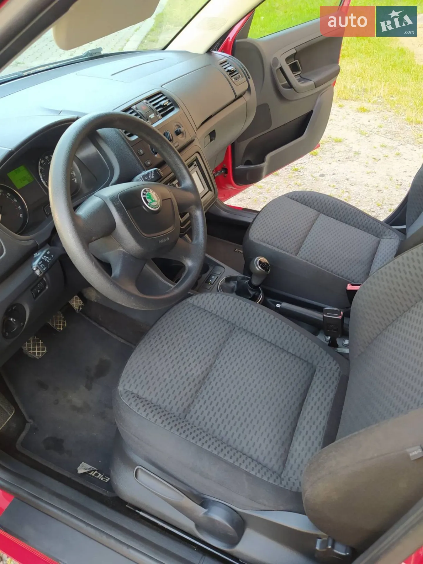 2011 Skoda Fabia - мініатюра 12