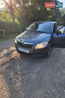 Хэтчбек Skoda Fabia 2008 в 
