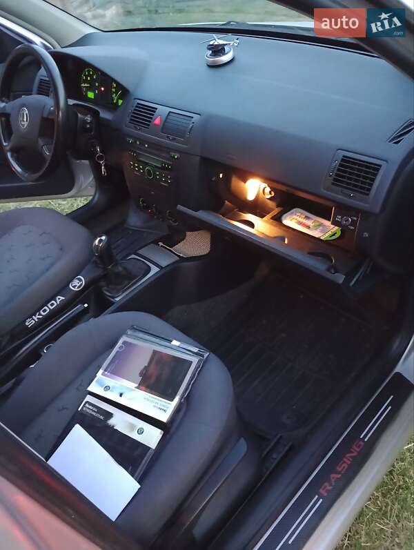 Універсал Skoda Fabia 2004 в Тернополі