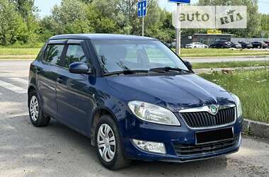 Хэтчбек Skoda Fabia 2012 в Львове