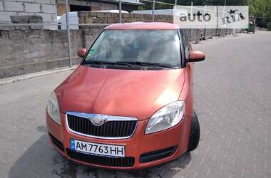 Хэтчбек Skoda Fabia 2007 в Житомире