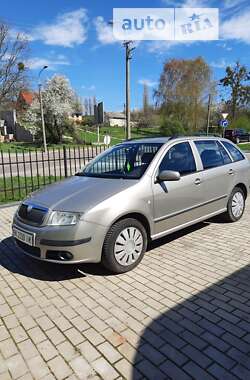 Универсал Skoda Fabia 2006 в Ровно