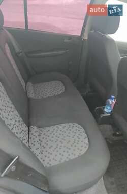 Хэтчбек Skoda Fabia 2005 в 