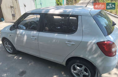 Хэтчбек Skoda Fabia 2012 в 
