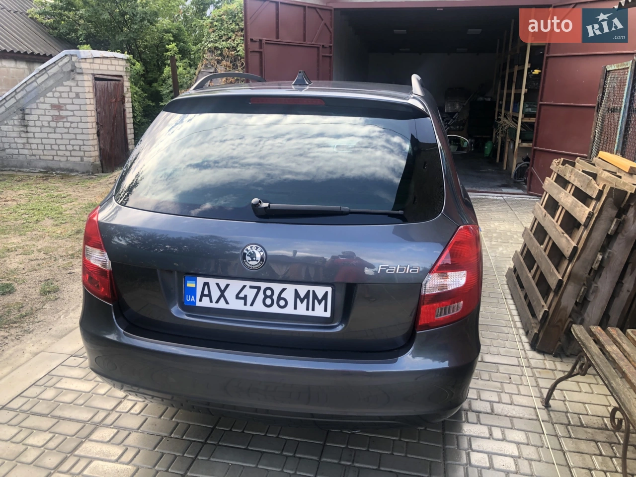 2010 Skoda Fabia - мініатюра 24