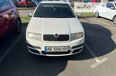 Седан Skoda Fabia 2008 в Киеве