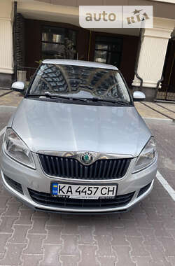 Хетчбек Skoda Fabia 2012 в Києві