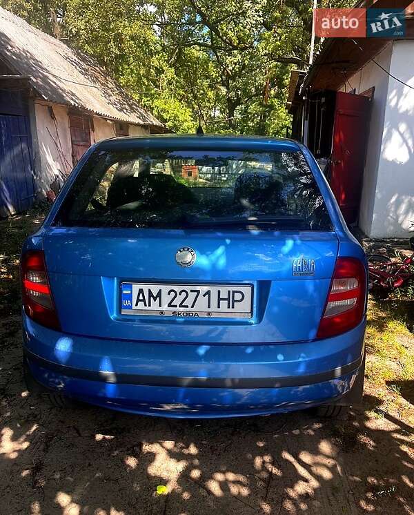 Хэтчбек Skoda Fabia 2000 в Радомышле