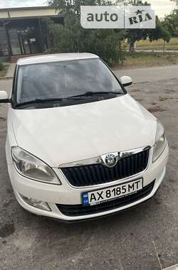 Хэтчбек Skoda Fabia 2012 в Чугуеве