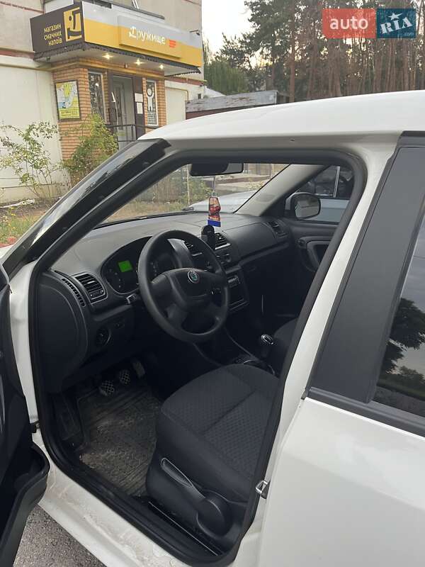 Хэтчбек Skoda Fabia 2012 в Чугуеве