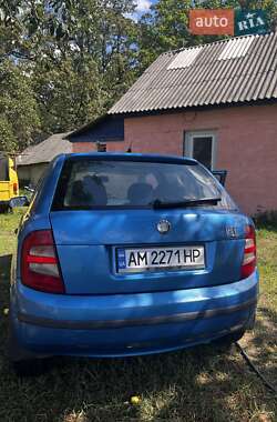 Хэтчбек Skoda Fabia 2000 в 