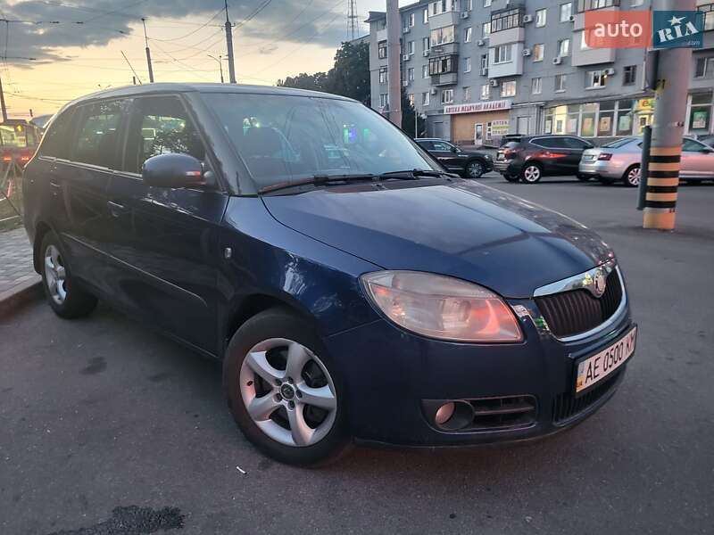 Універсал Skoda Fabia 2008 в Дніпрі