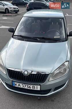 Хэтчбек Skoda Fabia 2010 в Киеве