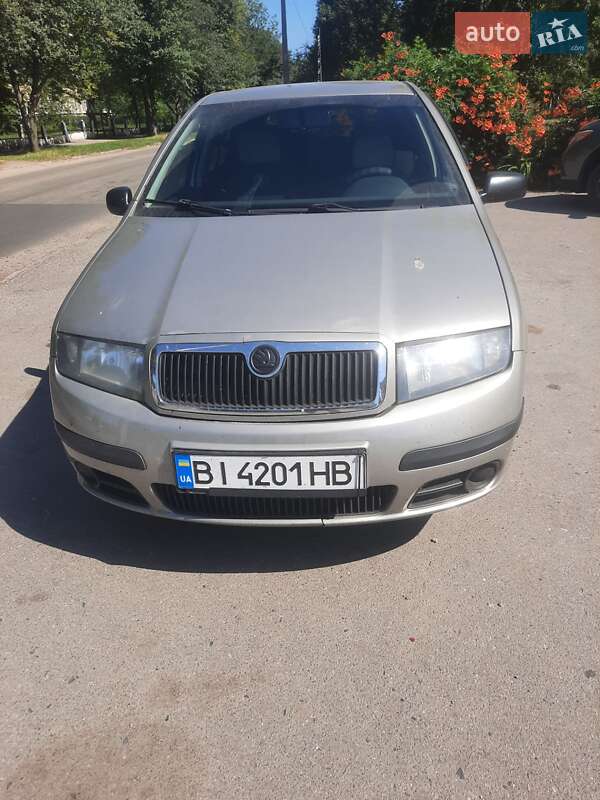 Хэтчбек Skoda Fabia 2006 в Полтаве