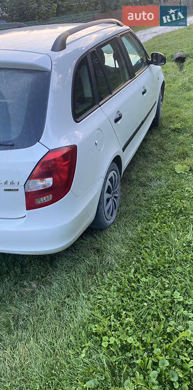Універсал Skoda Fabia 2011 в Львові