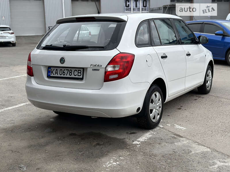 Универсал Skoda Fabia 2012 в Житомире