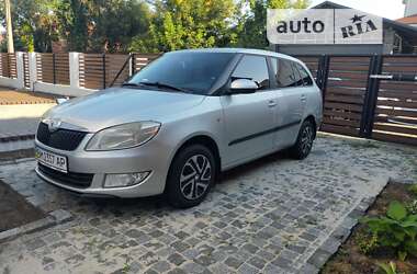 Универсал Skoda Fabia 2010 в Киеве