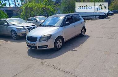 Хэтчбек Skoda Fabia 2007 в Киеве