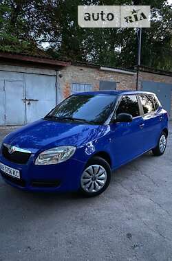 Хэтчбек Skoda Fabia 2009 в Виннице