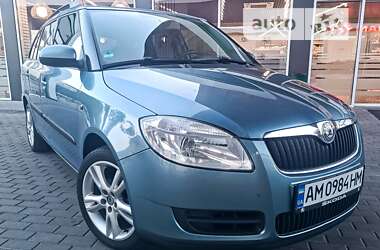 Универсал Skoda Fabia 2009 в Житомире