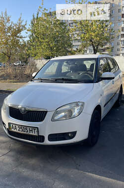 Універсал Skoda Fabia 2008 в Києві