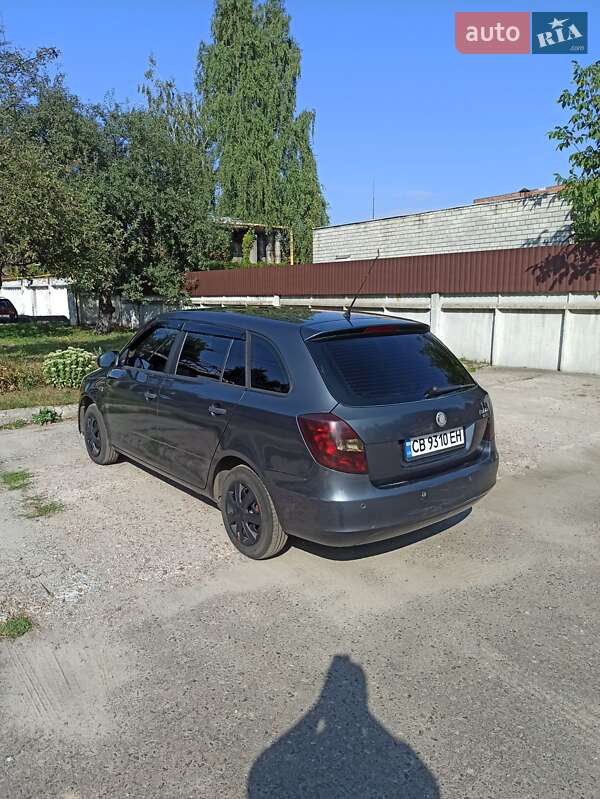 Универсал Skoda Fabia 2009 в Чернигове