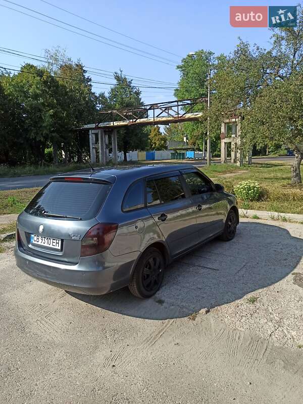 Универсал Skoda Fabia 2009 в Чернигове