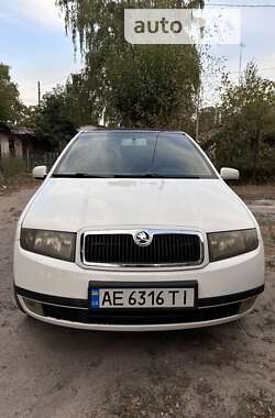 Седан Skoda Fabia 2004 в Днепре