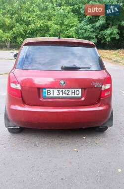 Хэтчбек Skoda Fabia 2007 в Полтаве