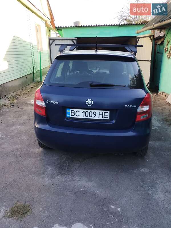 Хэтчбек Skoda Fabia 2014 в Ровно