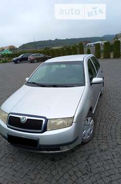 Седан Skoda Fabia 2001 в Жовкве