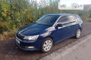 Универсал Skoda Fabia 2015 в Ужгороде