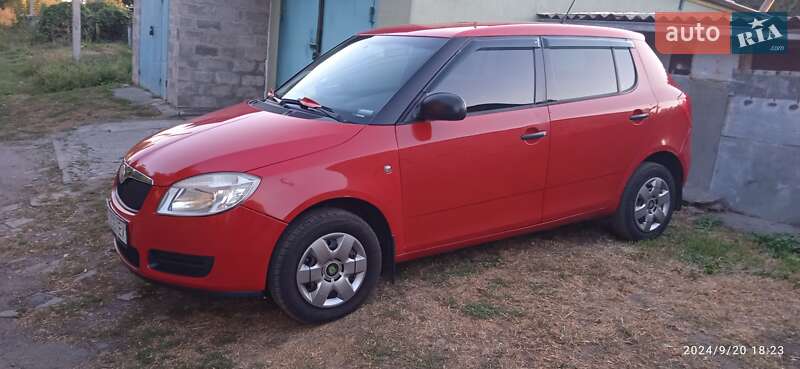 Хэтчбек Skoda Fabia 2007 в 