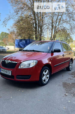 Універсал Skoda Fabia 2009 в Житомирі