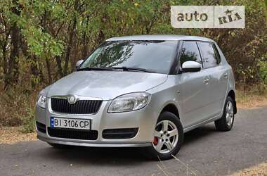 Хэтчбек Skoda Fabia 2008 в Кременчуге