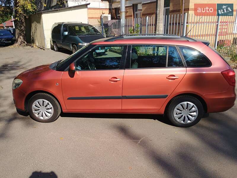 Универсал Skoda Fabia 2008 в Киеве