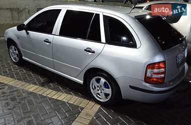 Универсал Skoda Fabia 2005 в 