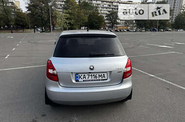 Хетчбек Skoda Fabia 2011 в Києві