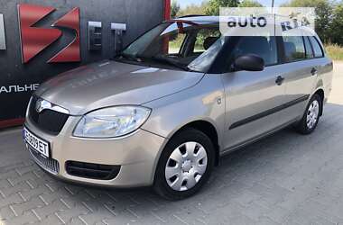 Универсал Skoda Fabia 2009 в Черновцах