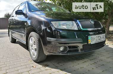 Седан Skoda Fabia 2004 в Одессе