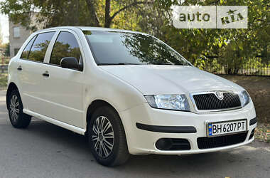 Хэтчбек Skoda Fabia 2006 в Новом Буге