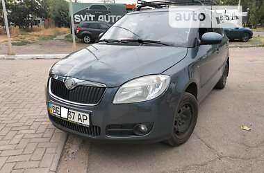 Хэтчбек Skoda Fabia 2008 в Николаеве