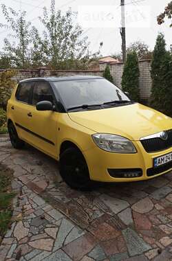 Хэтчбек Skoda Fabia 2008 в Житомире