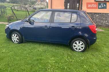 Хэтчбек Skoda Fabia 2012 в 